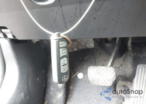 2019 Toyota Yaris Le z USA, uszkodzony, nr VIN 3MYDLBYV7KY509050